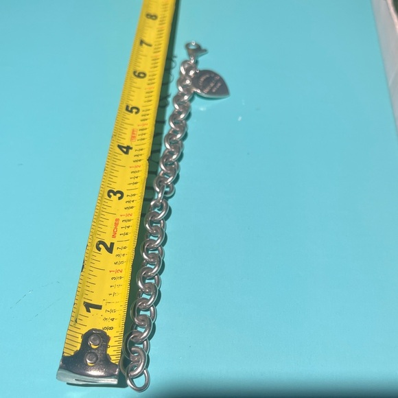 Tiffany & Co. Please Return To Tiffany & Co. New York Silver Heart Tag Bracelet - Picture 12 of 17